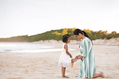 Everdene Rosella-Rise beach